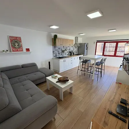 The Whiter House アパート Gáldar