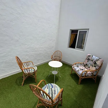 アパート The Whiter House *